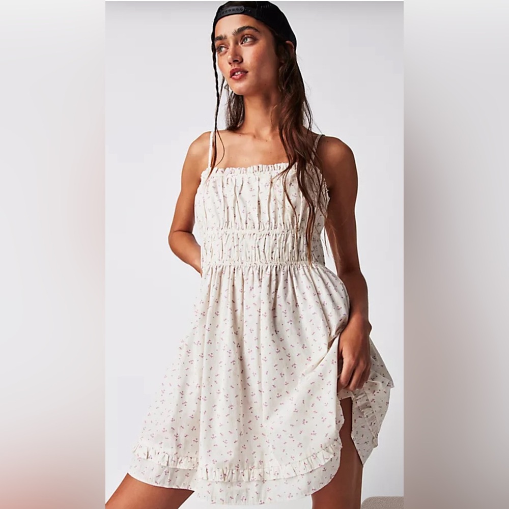 NWOT Free People Gabby Mini Dress. Adjustable Straps!